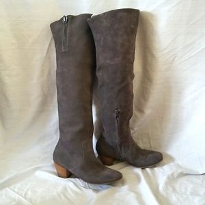 Vero Cuoio knee high gray suede boots size 37